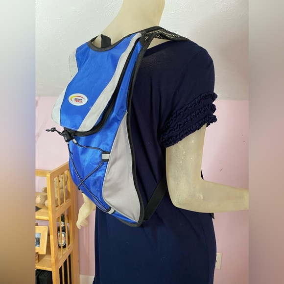 Sport Force Hydration Backpack - Picture 3 of 11